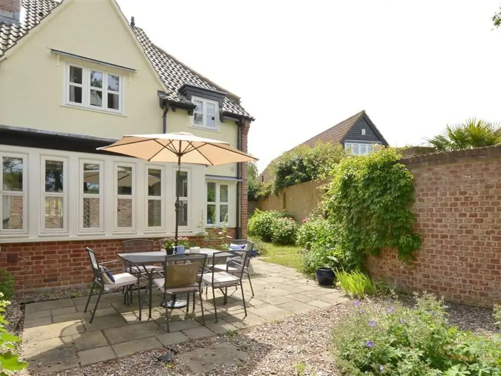 Restful Holiday Home in Aldeburgh With Garden