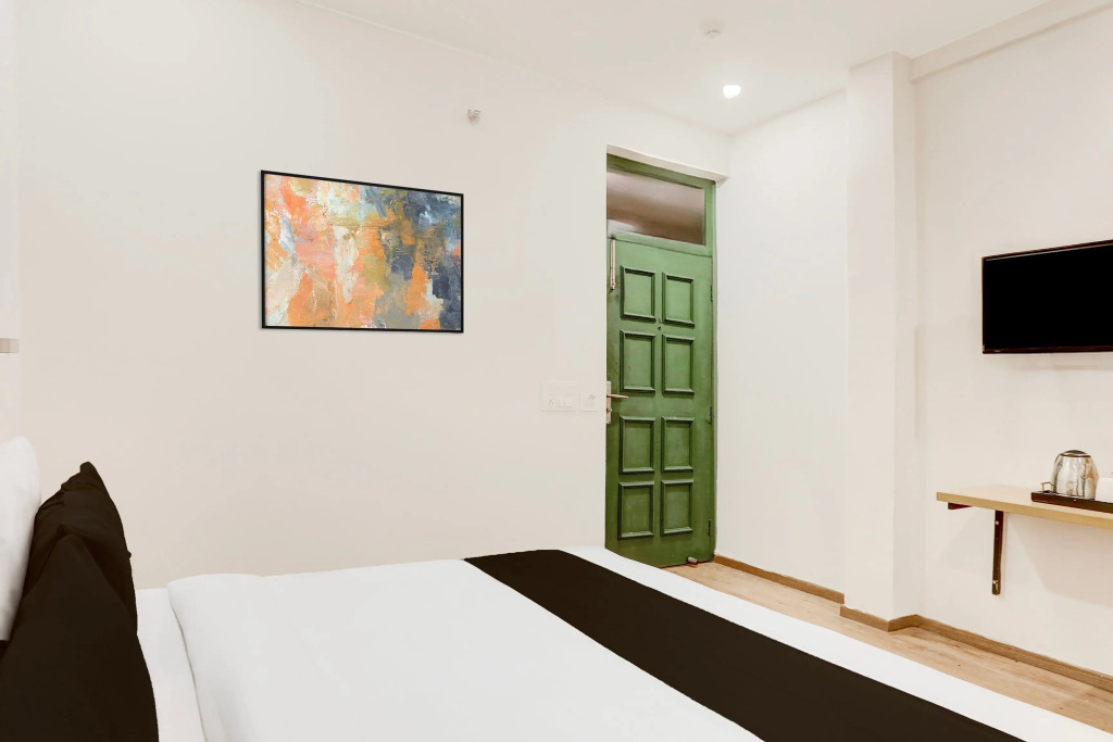OYO Townhouse 76608 Vero