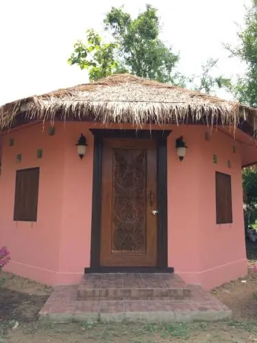 บ้านข้างดอยเพียงดาว ลุงดำ