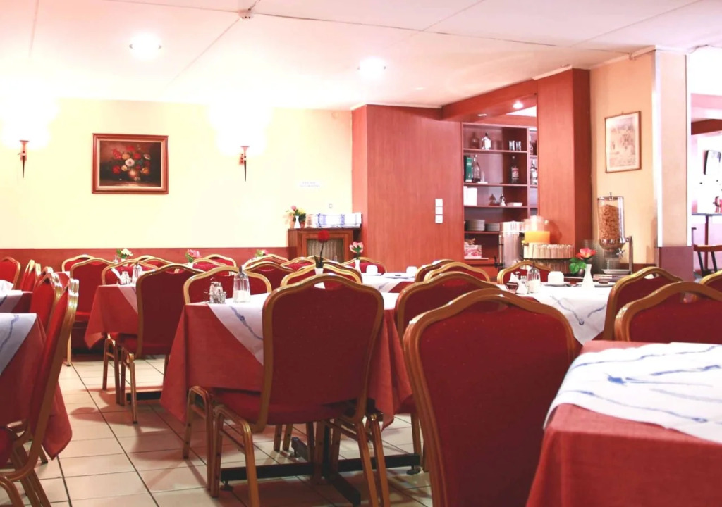 Aristoteles Hotel
