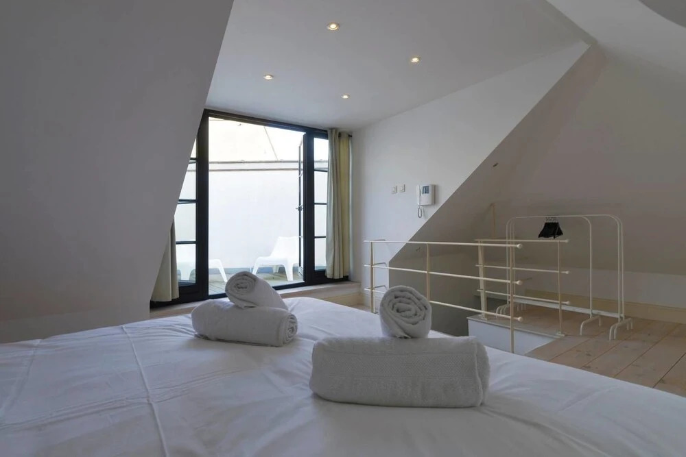 Saint Pauls Suite 18