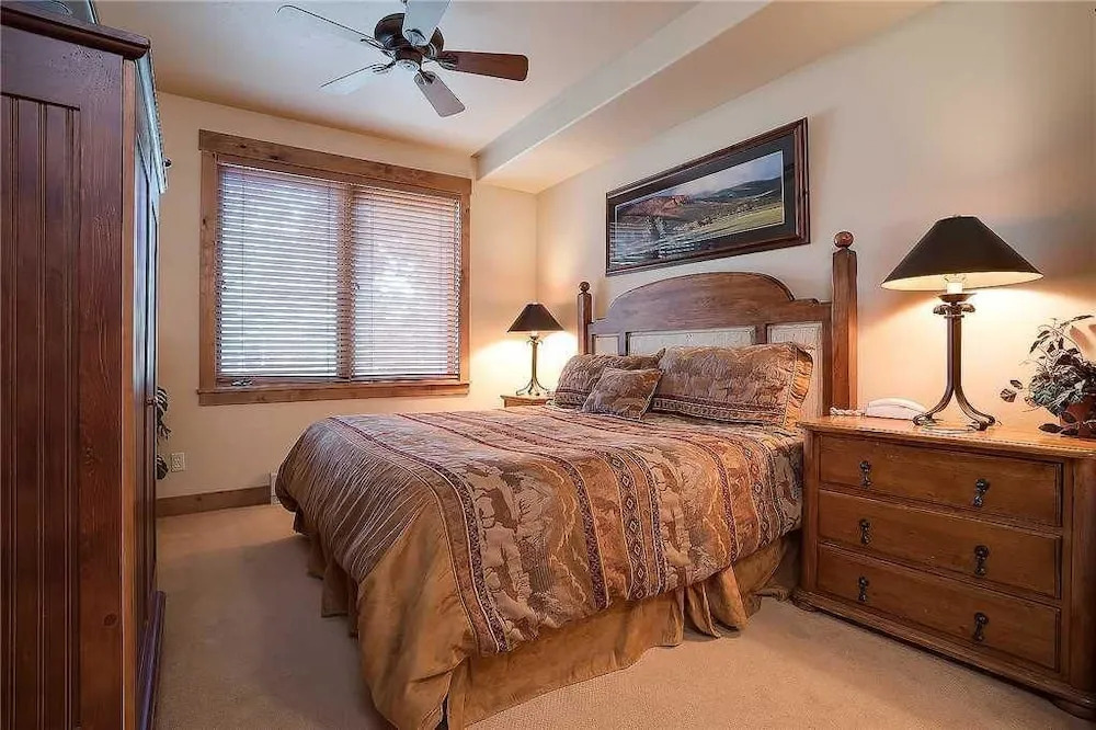 2206 Timberline Lodge, Trappeur's Crossing Apartment 2