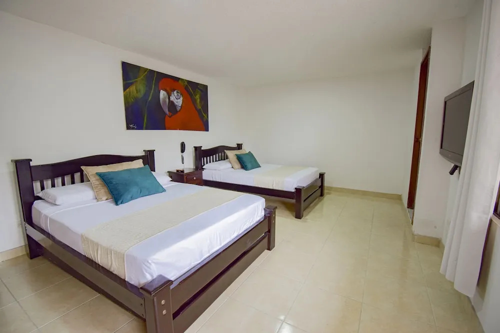 Hotel Toledo Plaza