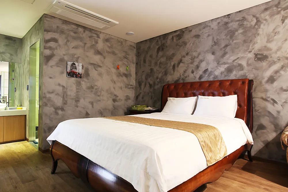 K City Hotel