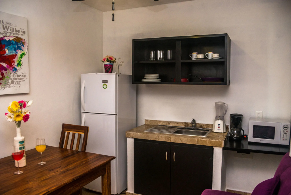 Las Perlas Condo
