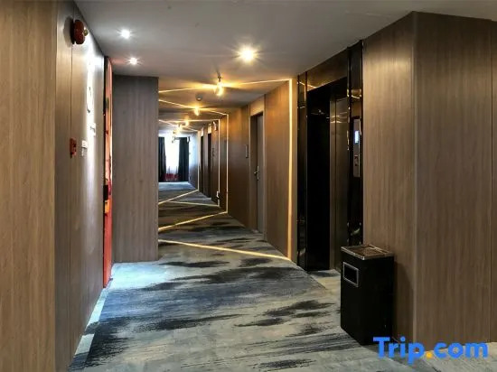Jinglong Yingtian Business Hotel