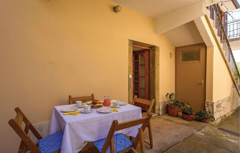 Awesome Home in Bregi With Wifi and 2 Bedrooms