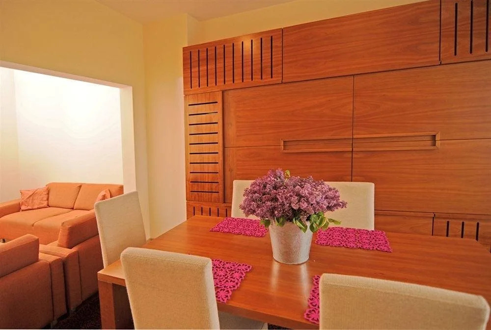 Butterfly Apartment