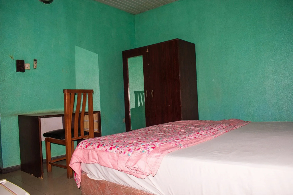 Jolac Hotel And Suites