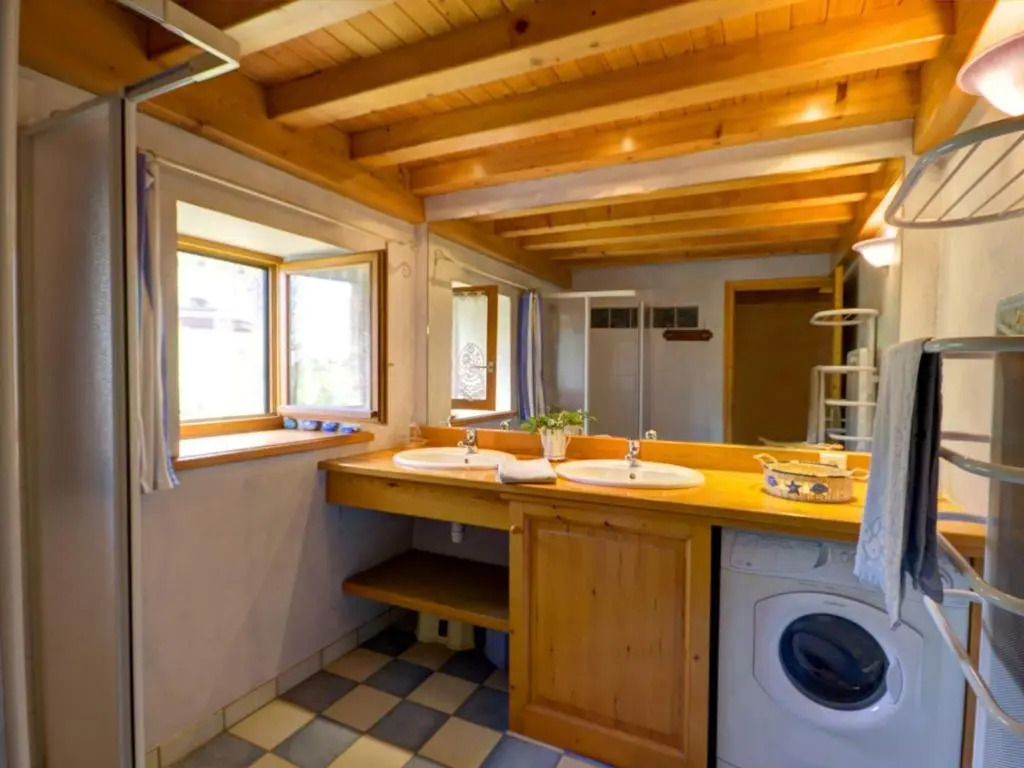 Gîte authentique 6 pers avec jardin à Marols - FR-1-496-1