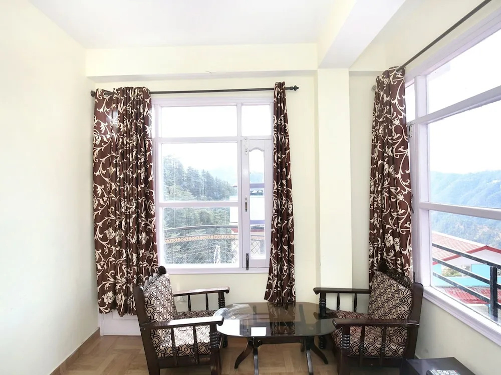 OYO 11863 Home Valley View 2RK