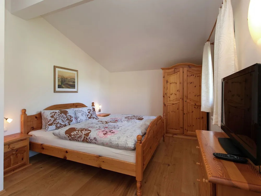 Chic Chalet near Ski Area in Bramberg am Wildkogel