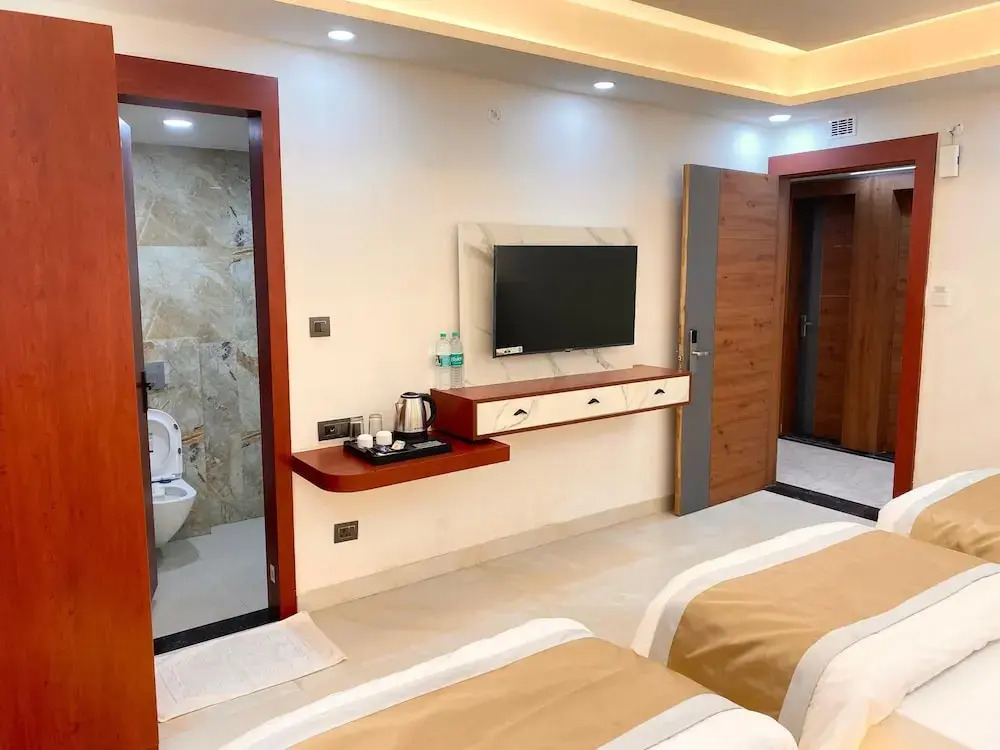 The Vatika Paradise