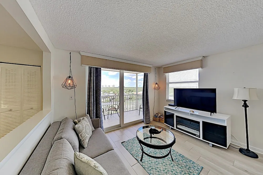 Bonita Beach #3803 - 1 Br condo by RedAwning