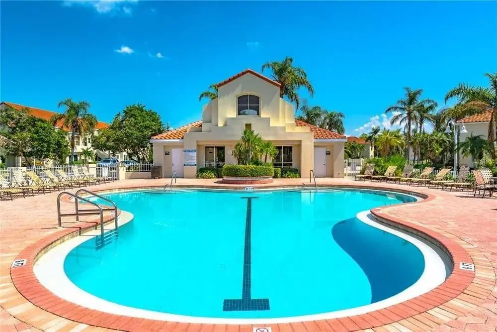 Vista Verde North - Two Bedroom Condo - 5-231