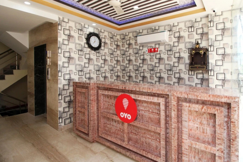 OYO 9146 Hotel HSP