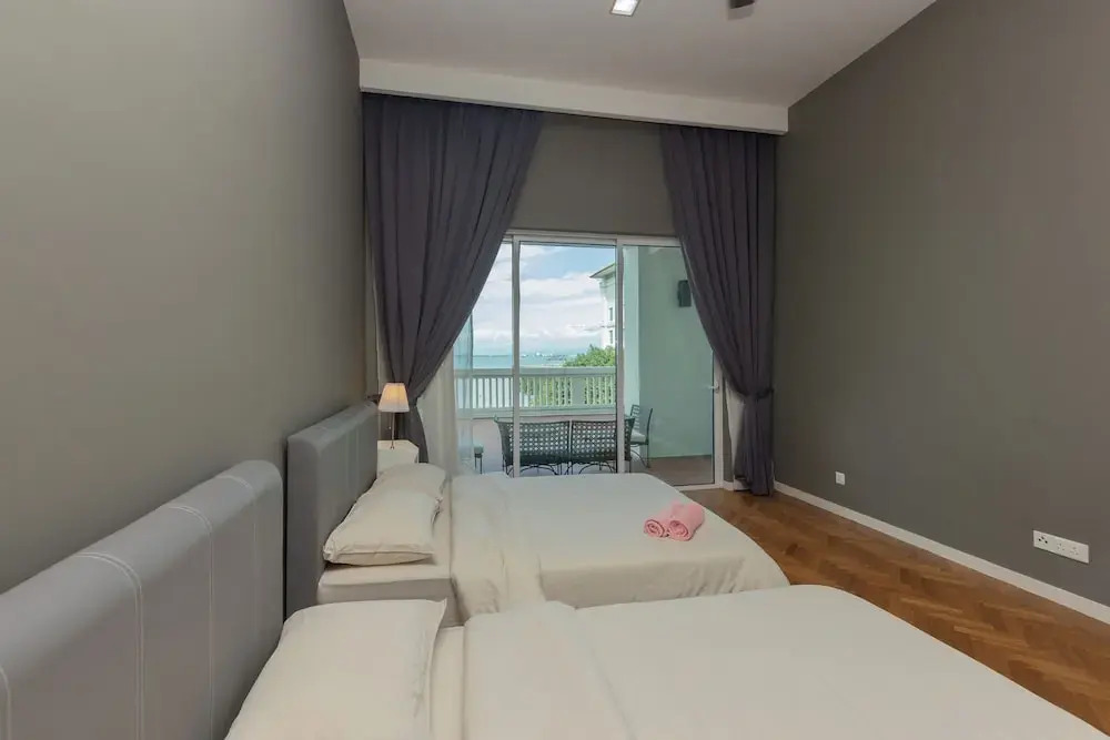 The Suites at Waterside Straits Quay by Plush