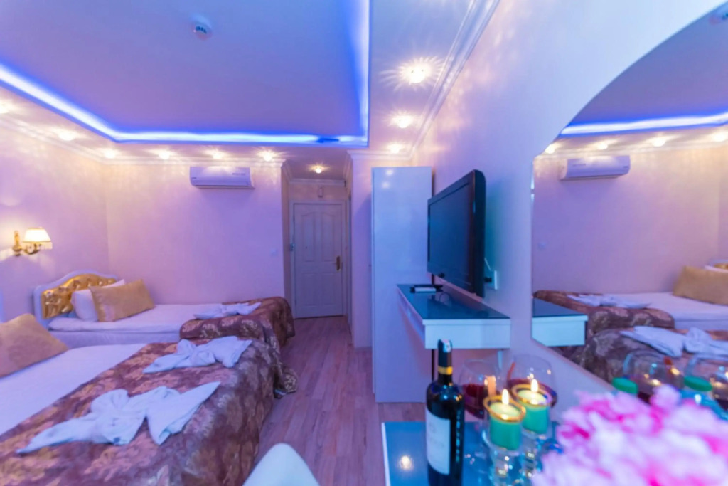 Charm Hotel