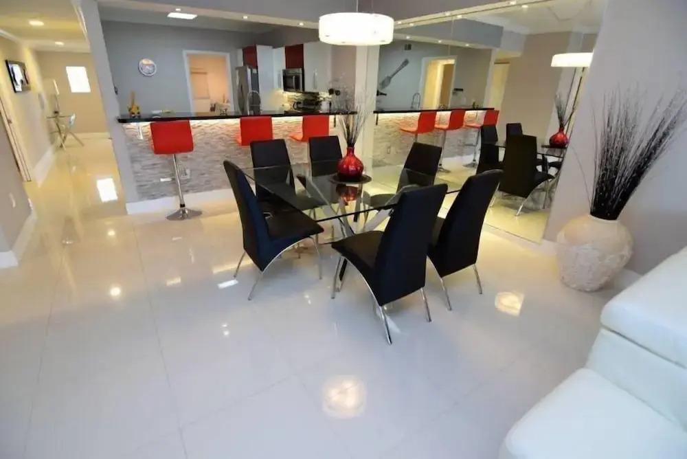 Spectacular Bay View 2 Bed 2 Bath @ Golden Bay Sunny Isles Beach