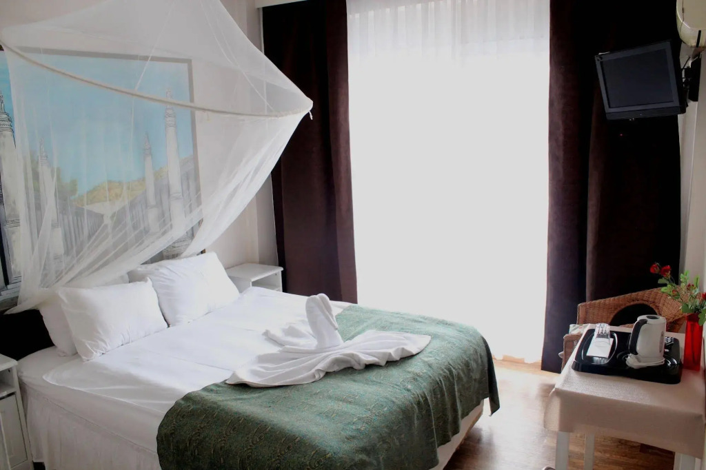 Urkmez Hotel