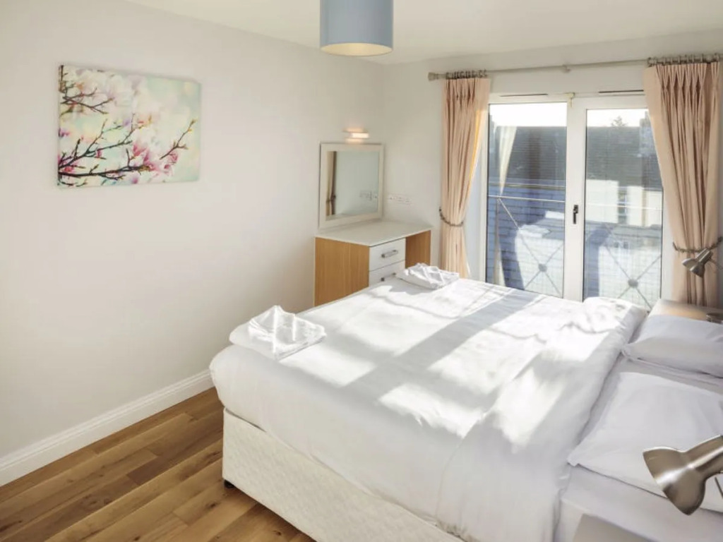 Baggot Rath 27151