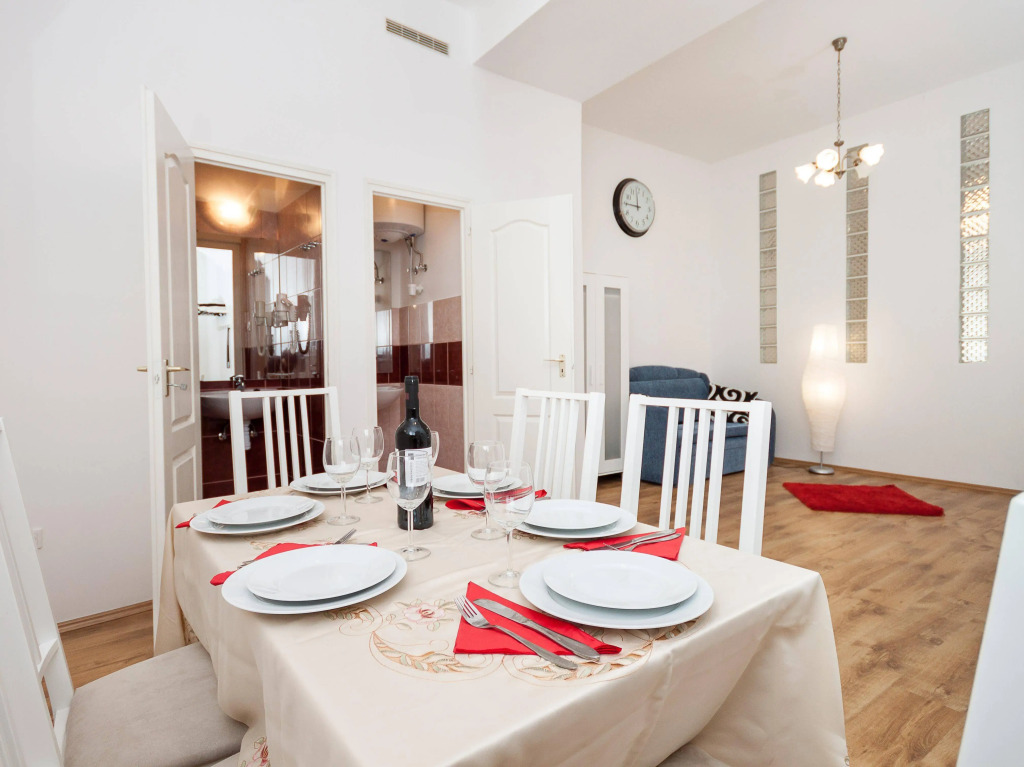 City Centre Style Apartment