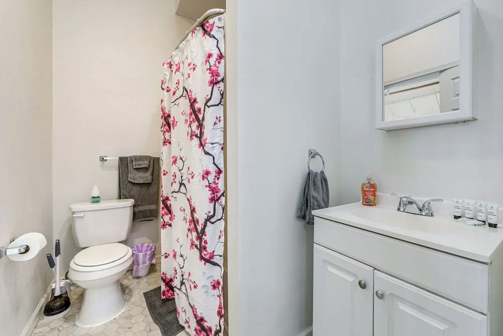 1 Mi to Erie Canalway Trail! Condo w/ Grill