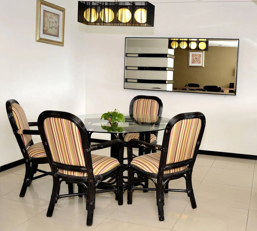 Likas Square - KK Apartment Suite