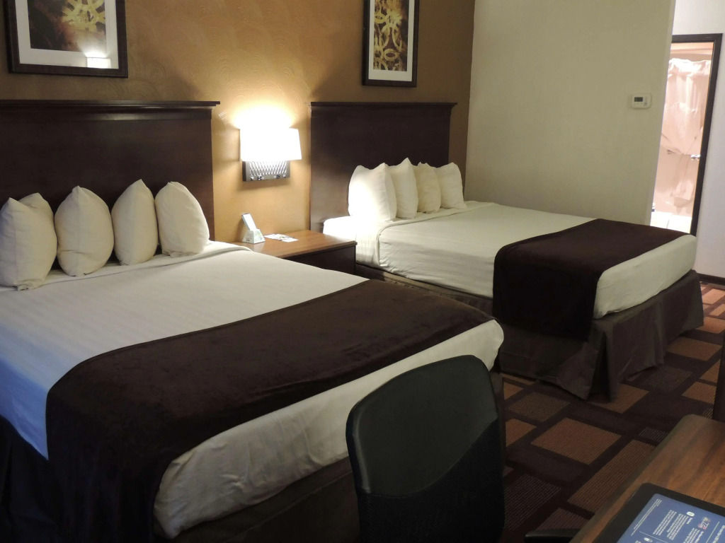 Best Western Tower West Lodge