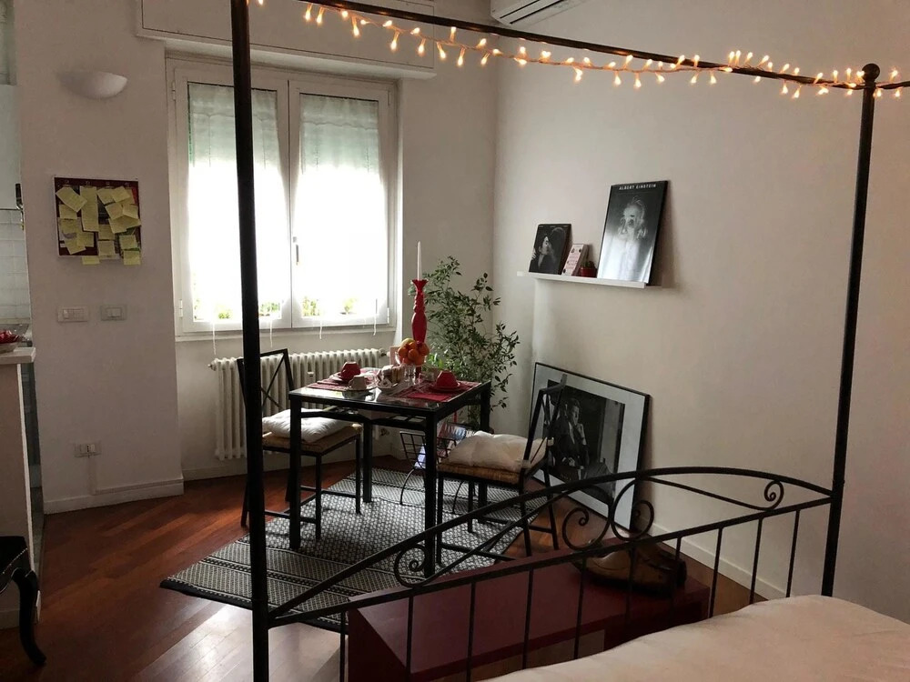 Studio in Milano, With Wifi