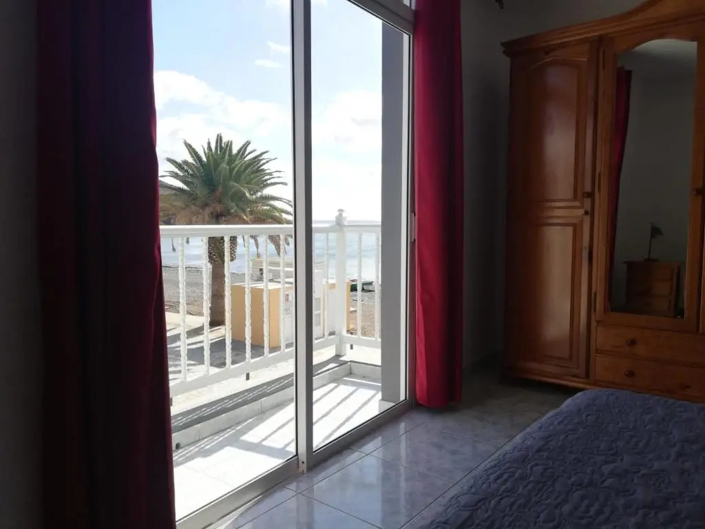 LA ORILLA BEACH HOUSE