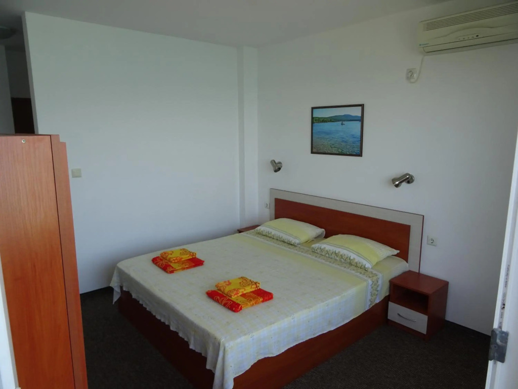 Dobrevi Guest House