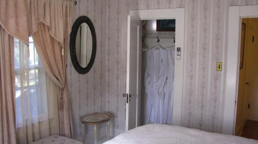 Terraluna Inn