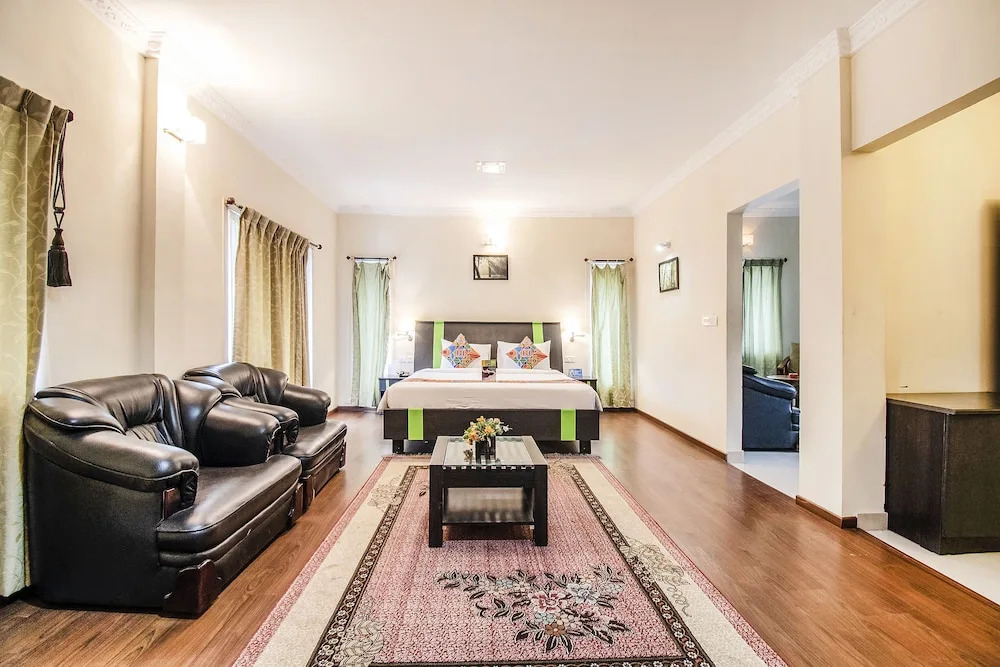 FabHotel Green Forest
