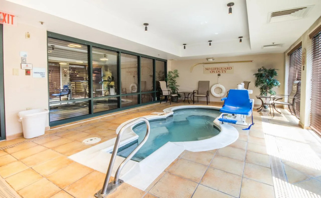 Holiday Inn Express Hotel & Suites Auburn by IHG