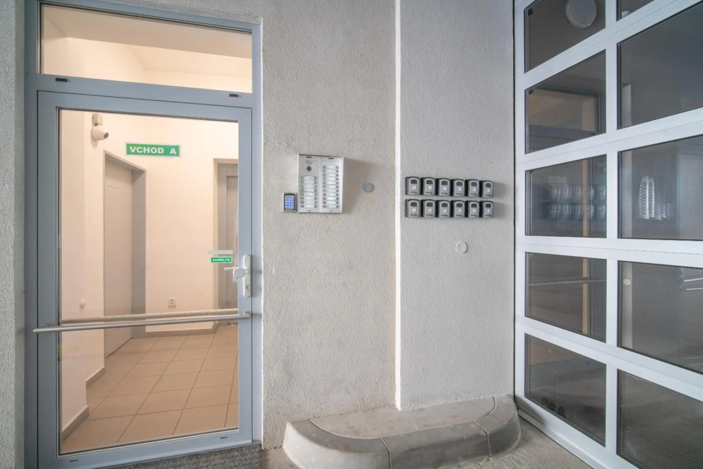 Urban Apartments by Homester