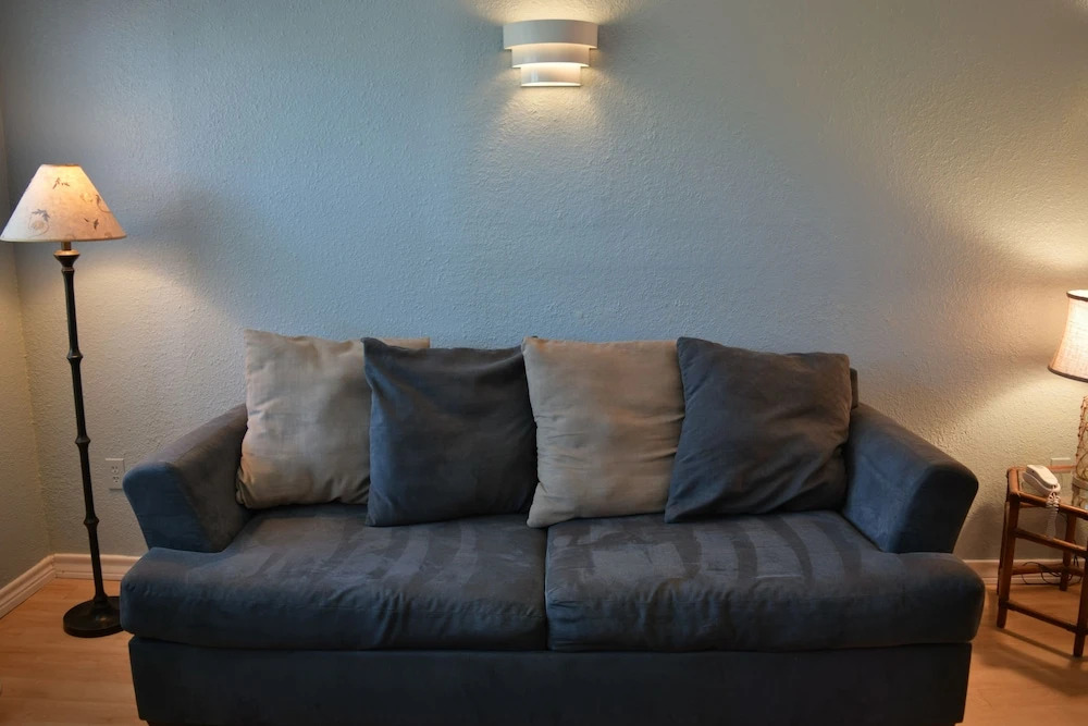 121 Sea Breeze Smooth Sailing - One Bedroom Condo