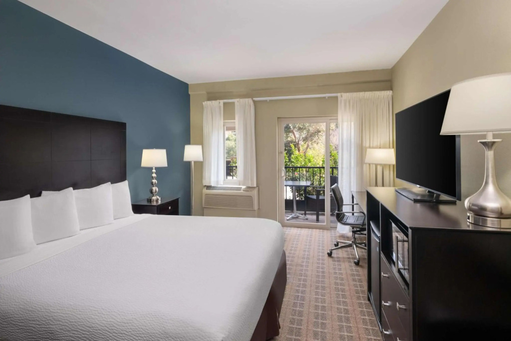 La Cuesta Inn, BW Signature Collection