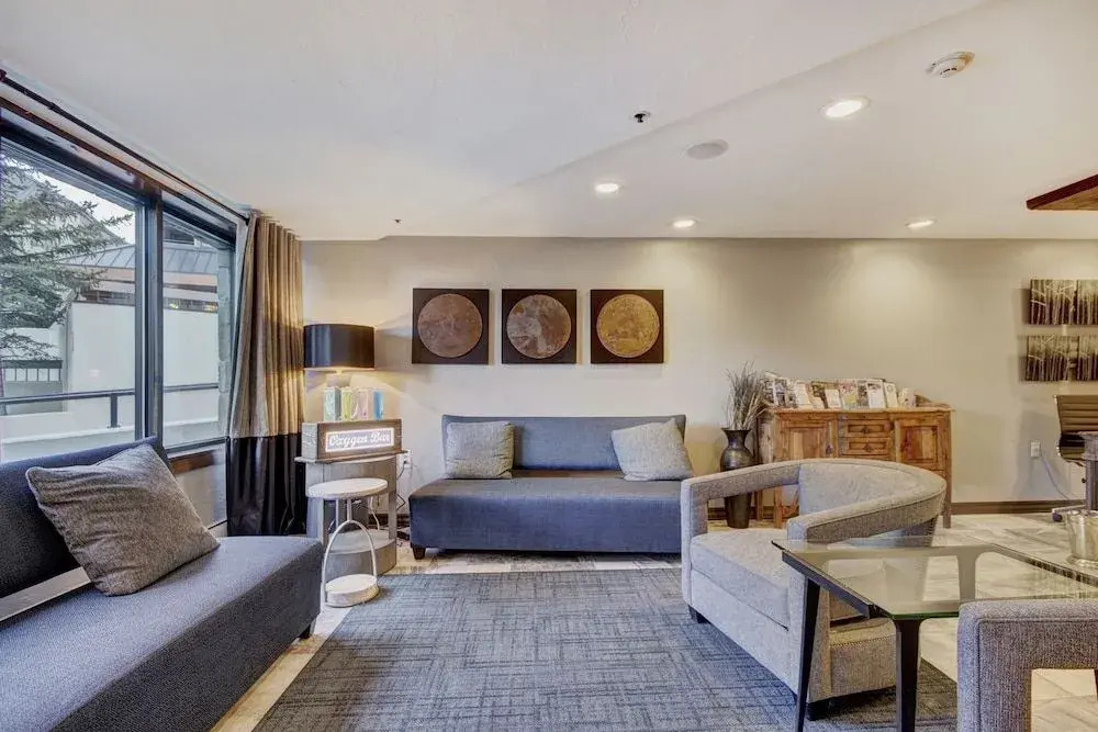 Village at Breckenridge Condos Sleeps 8 - Ski in Out Walk downtown