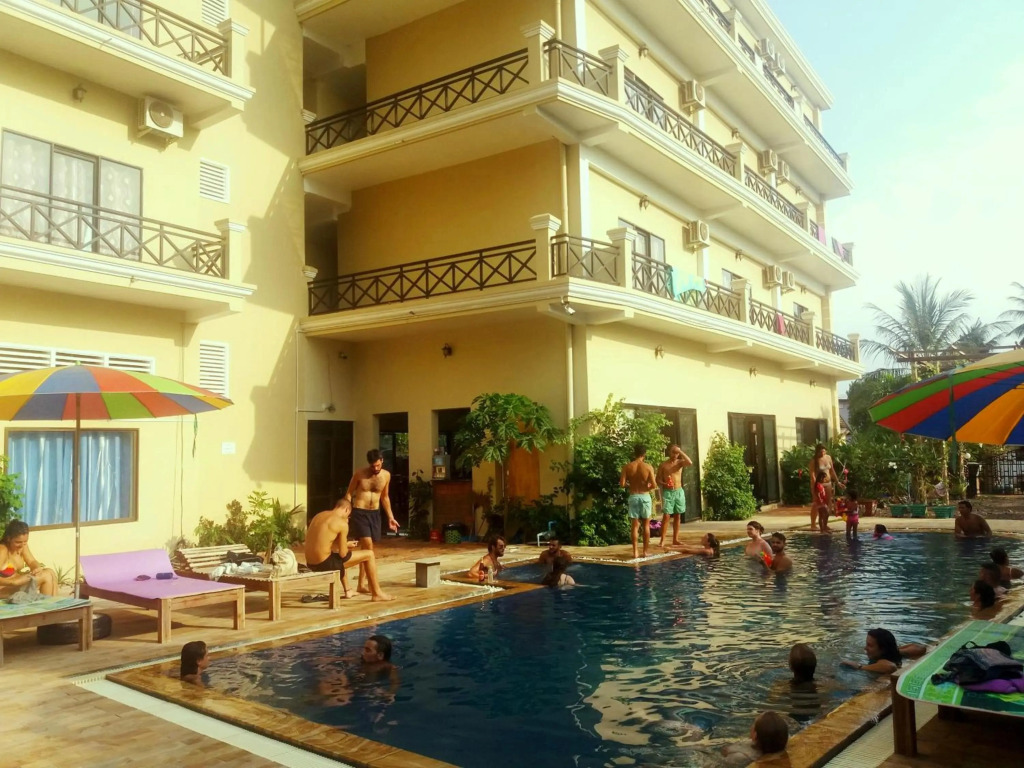 Blue Diamond Hostel