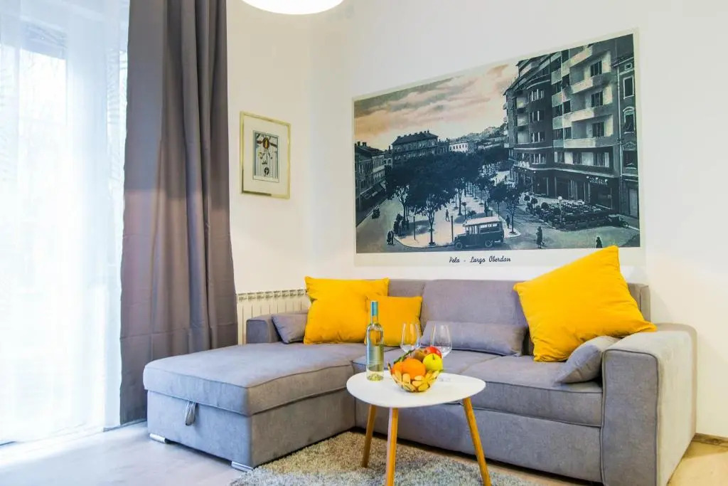 Polai Center Apartments