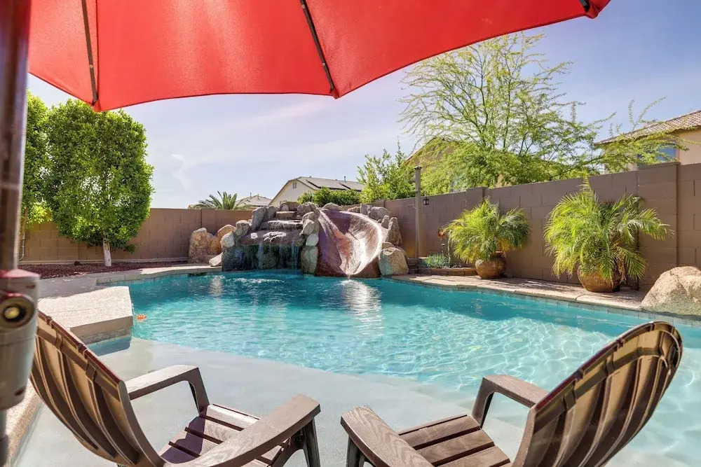 4 Mi to Surprise Stadium! Snowbird Haven w/ Pool