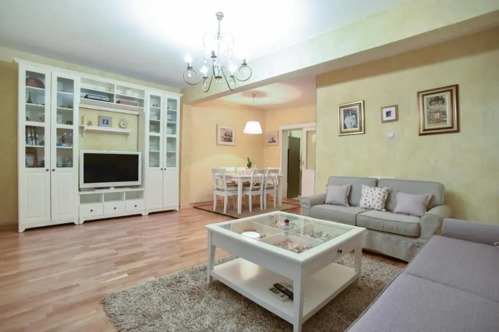 Apartment Center Bubi