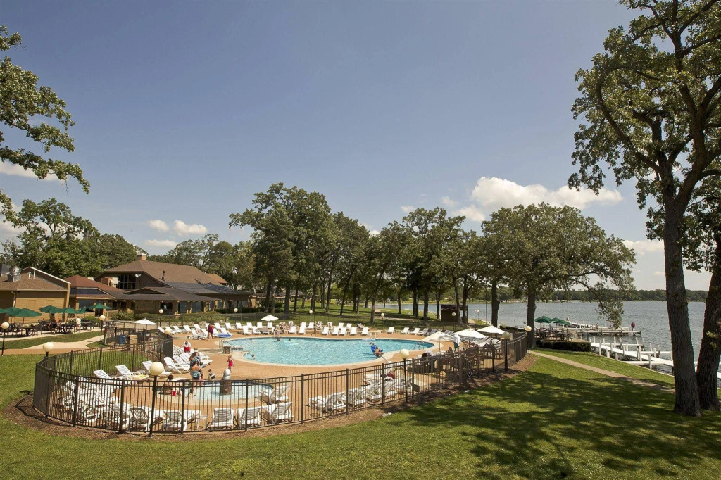 Lake Lawn Resort