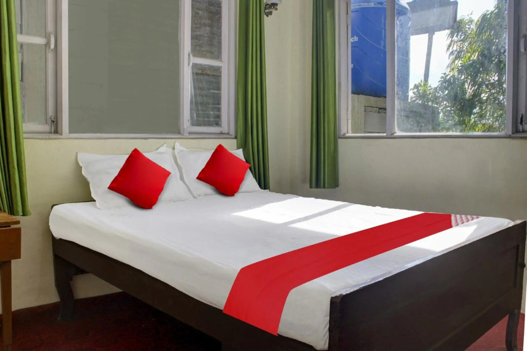 OYO 80513 Hotel Rose Garden