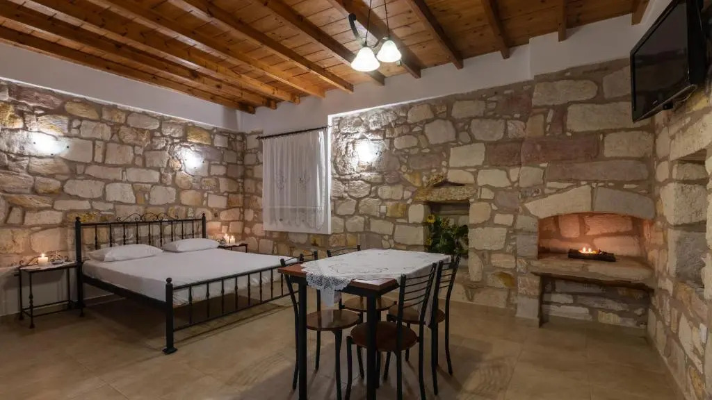 Themonia Studios Kimolos