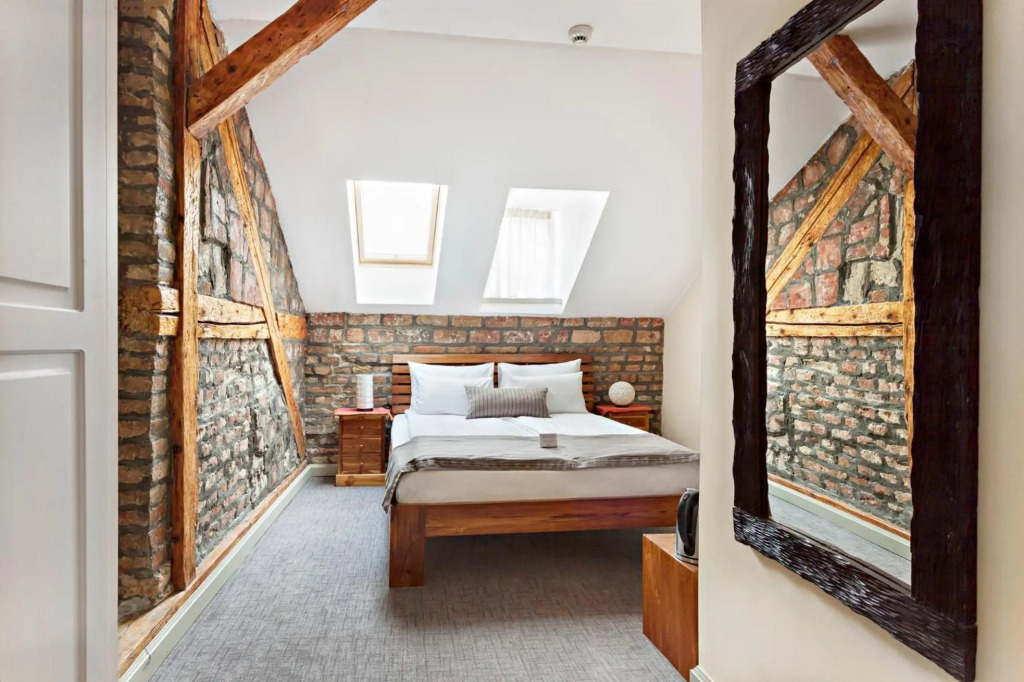 SuperB Luxury Suites
