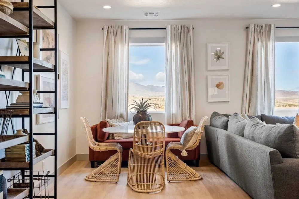 Hukilau House - St. George 5 Bedroom Townhouse