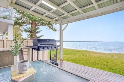 Beached Inn Spacious beach front house