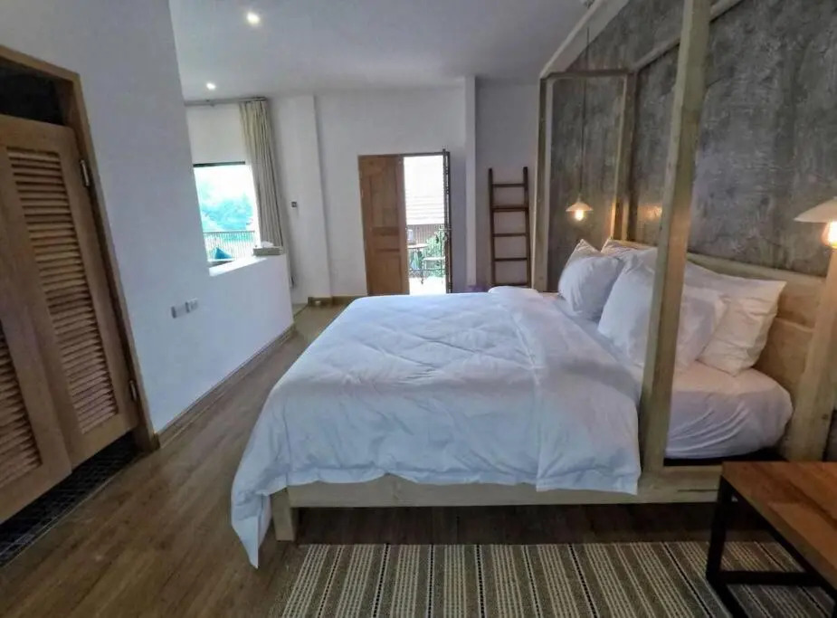 ChiangMai清迈 cozy pool Villa 8rooms